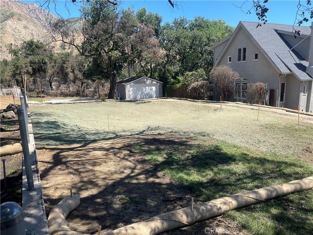 3216 N Mount Curve, Altadena