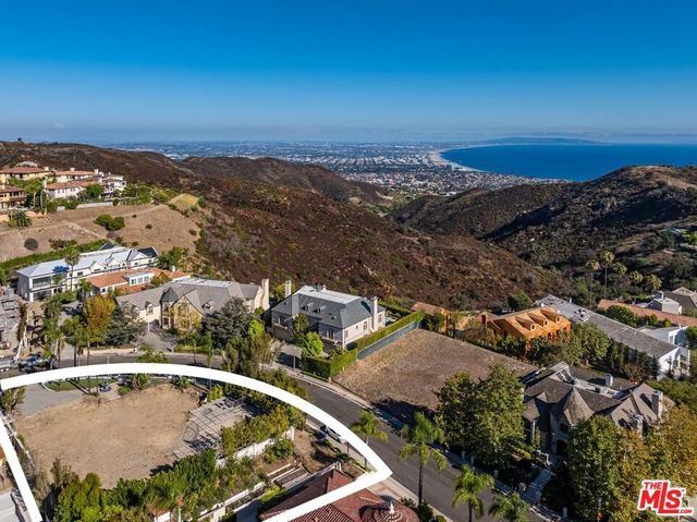 16661 Cumbre Verde Court, Los Angeles