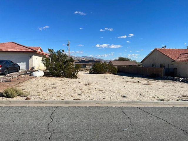 Cholla Drive, Desert Hot Springs