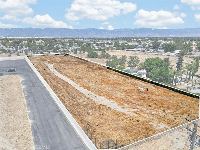 18100 Arrow Blvd, Fontana