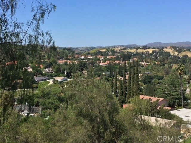 Iglesia Drive, Woodland Hills