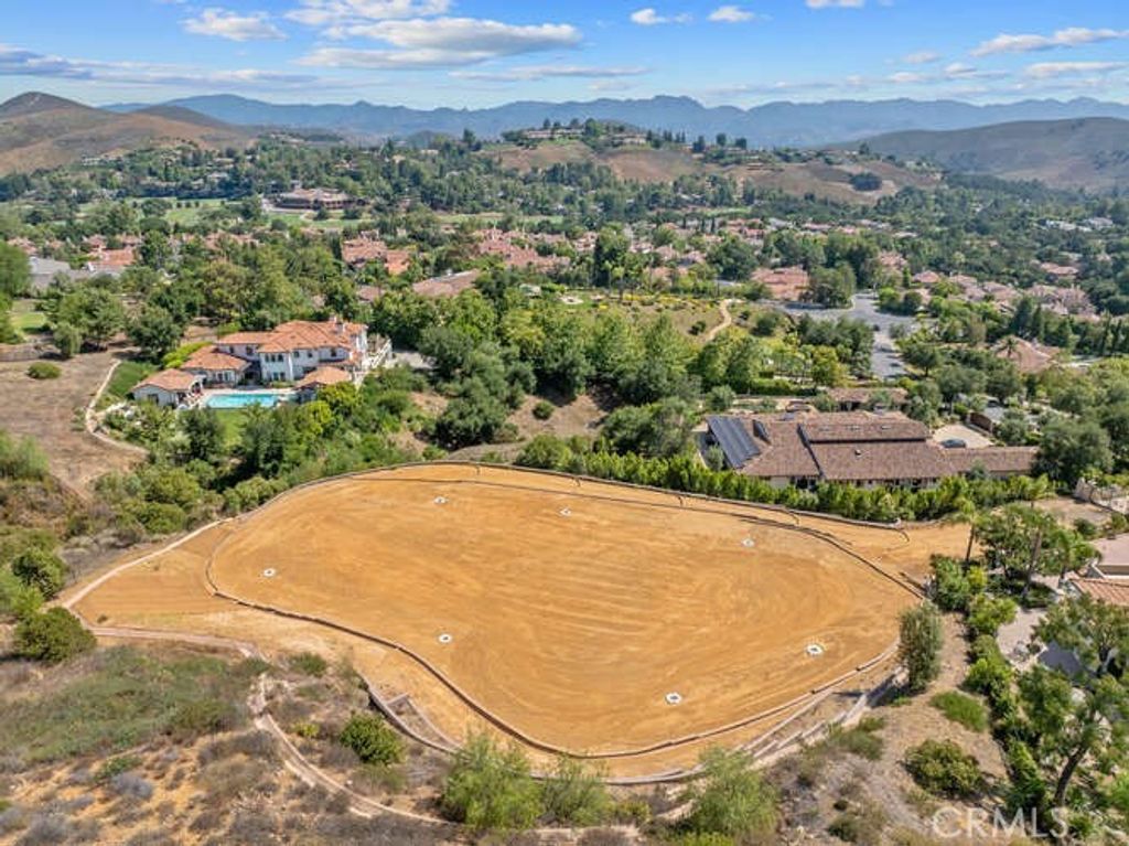 4774 Golf Course, Westlake Village