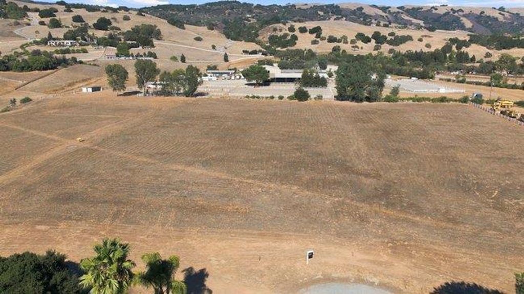 N/A, Gilroy