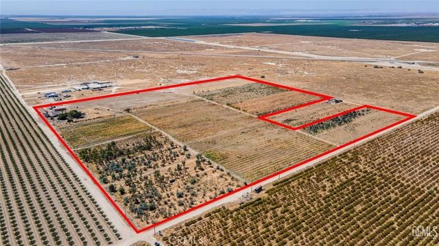 28197 Woollomes Road, Wasco