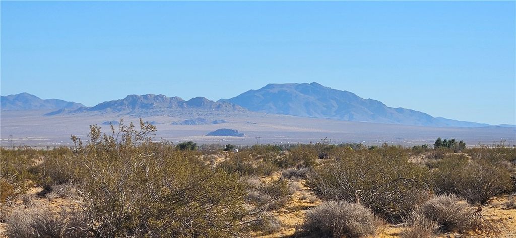 802 Lincoln, Lucerne Valley