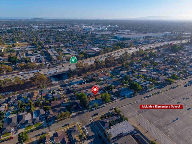 Obispo Avenue, Long Beach