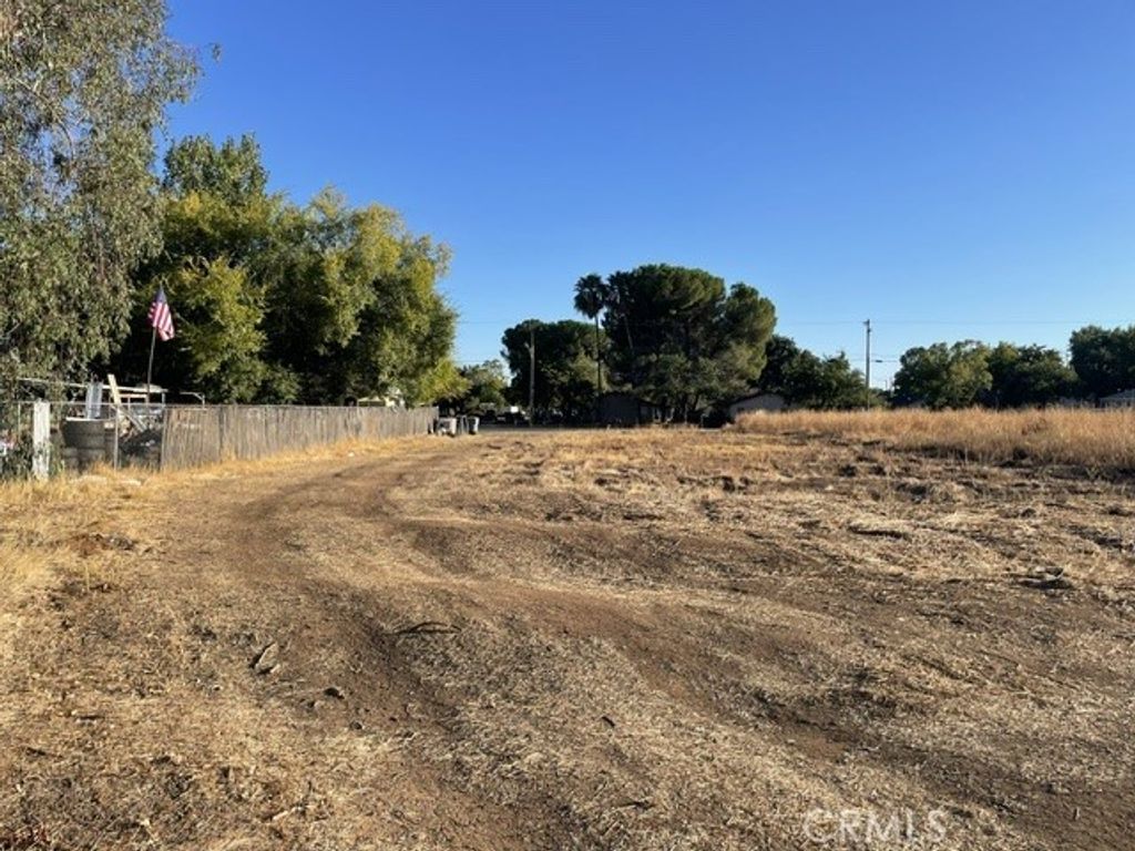 Mono Avenue, Oroville