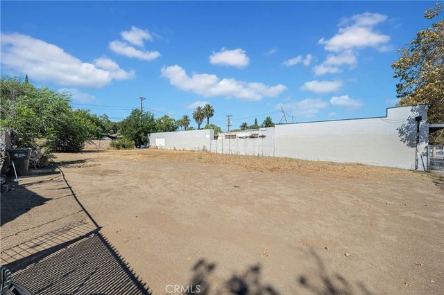 845 W Holt, Pomona