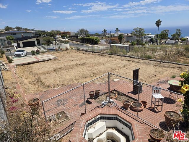 3747 Seahorn Drive, Malibu