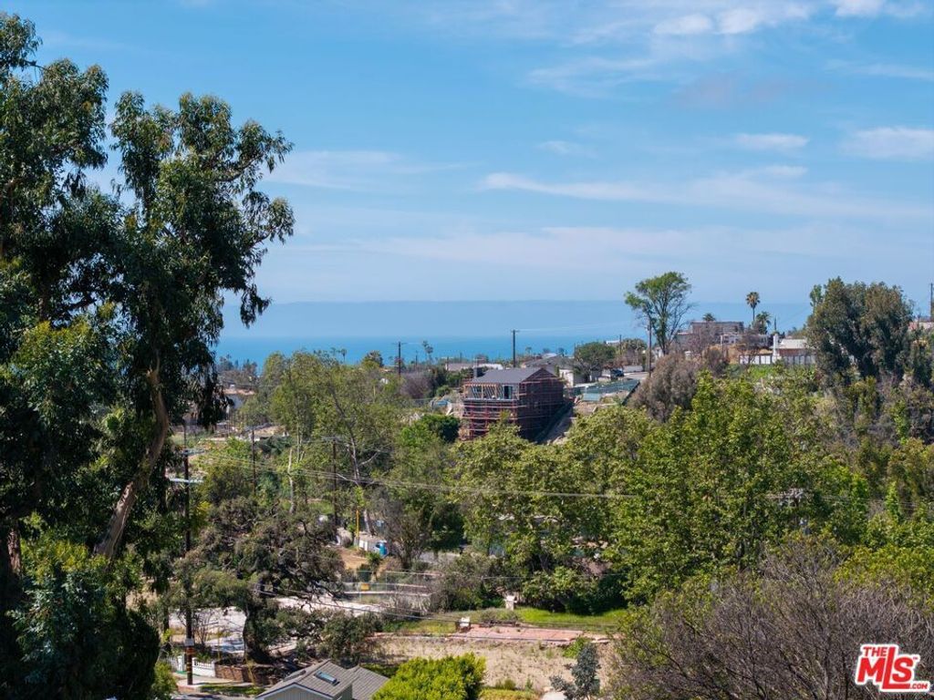 1025 Las Pulgas Road, Pacific Palisades