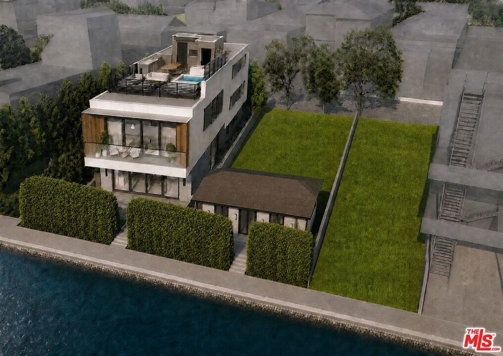 410 Linnie Canal, Venice