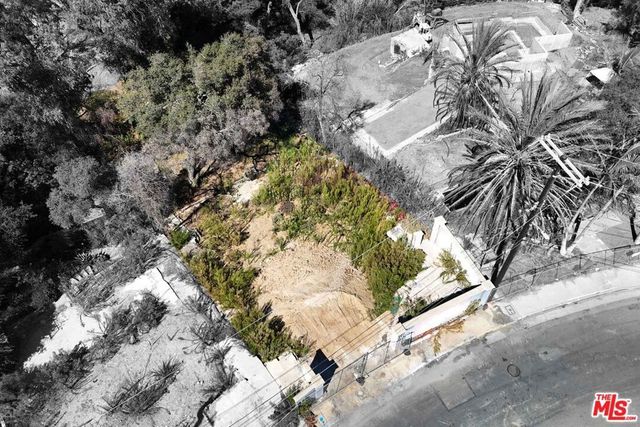16521 Las Casas Place, Pacific Palisades