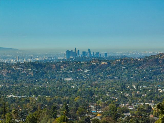 446 Devonwood Road, Altadena