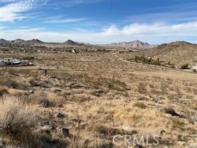 Corwin, Apple Valley