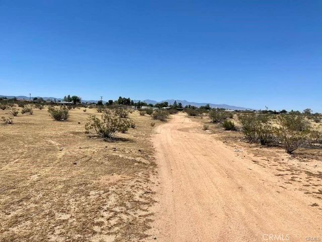 Joshua Rd. 043914124, Apple Valley