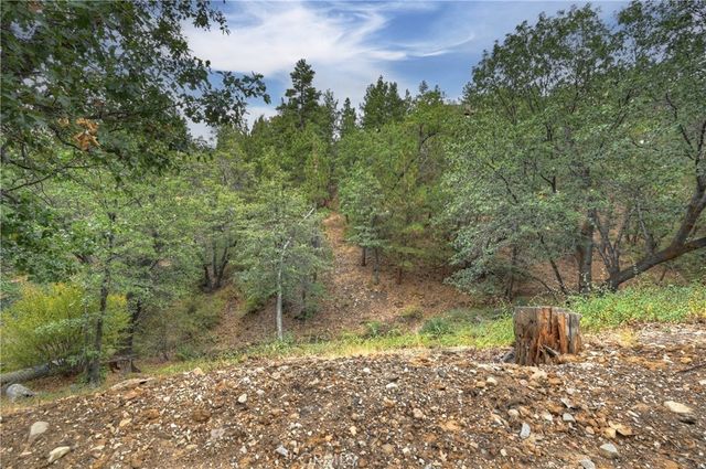 Minton Avenue, Big Bear City
