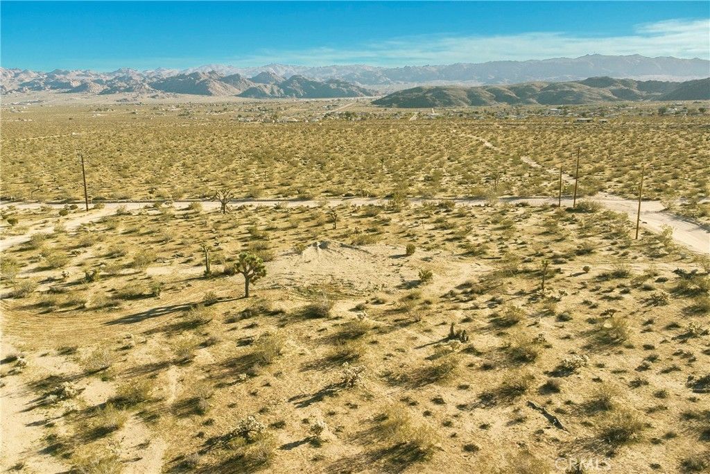 4084 Ocean Avenue, Joshua Tree