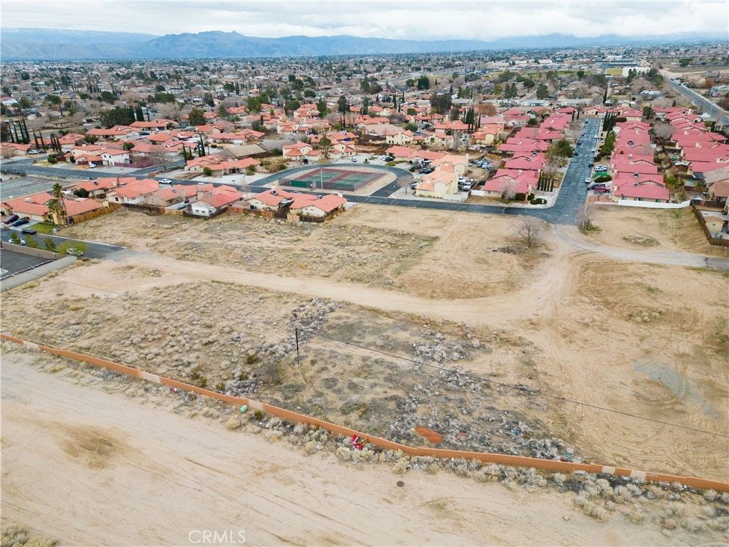 Fresno Street, Hesperia