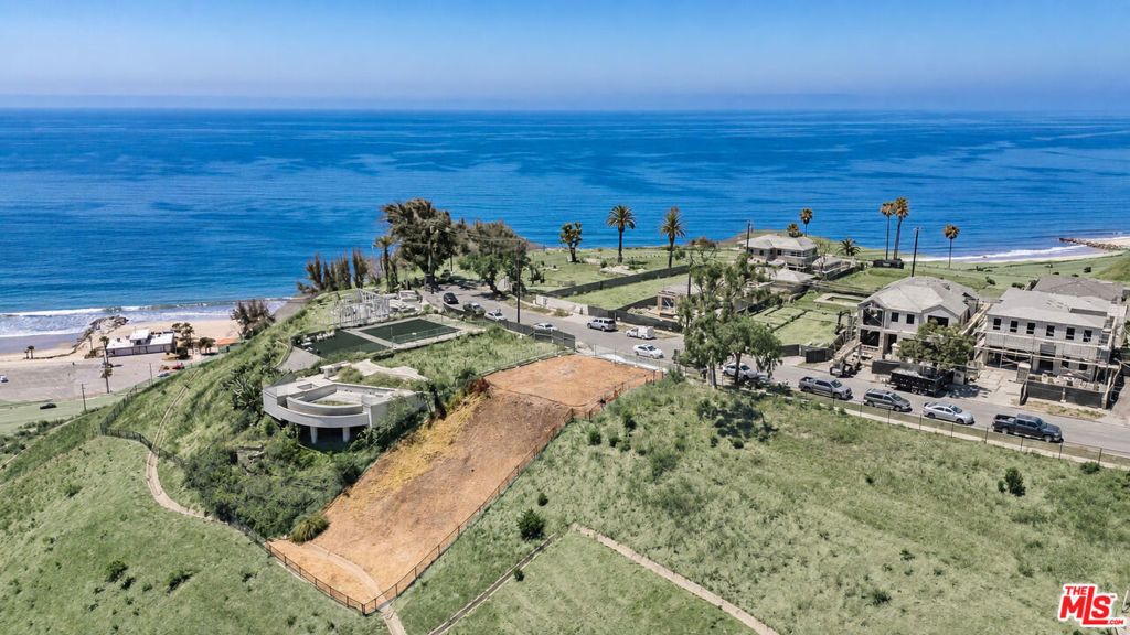 15215 Friends Street, Pacific Palisades
