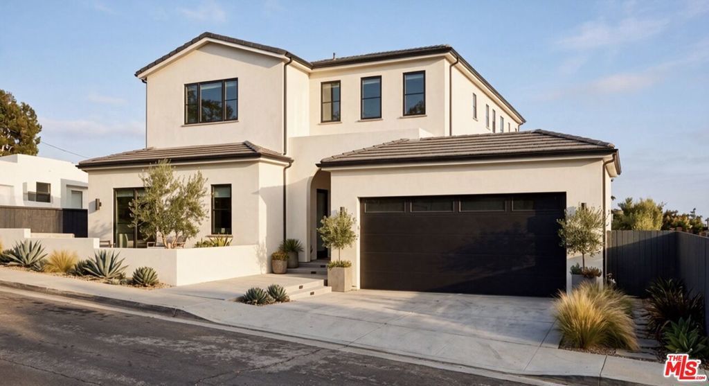 720 Lachman Lane, Los Angeles