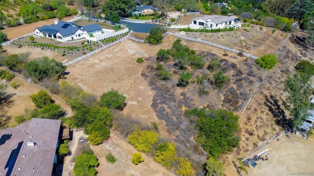 6300 Twin Country Lane, Fallbrook