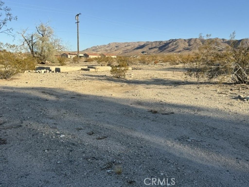 7023 Woodward Road, 29 Palms