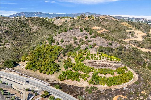 35380 Avenida La Cresta, Murrieta
