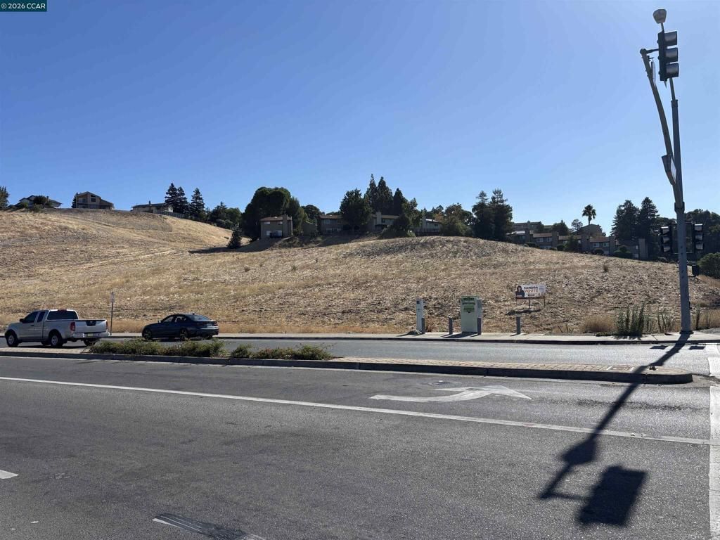 James Donlon Blvd, Antioch