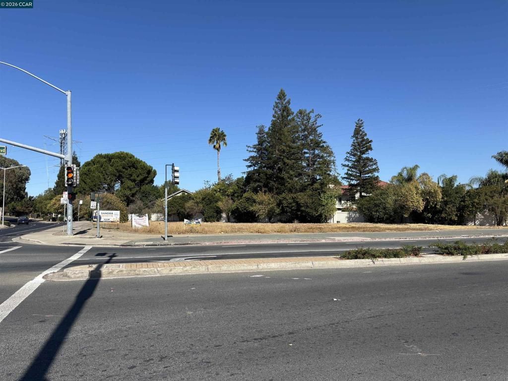 James Donlon Blvd, Antioch