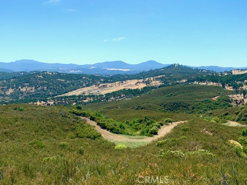 10455 Sky High Ridge, Lower Lake