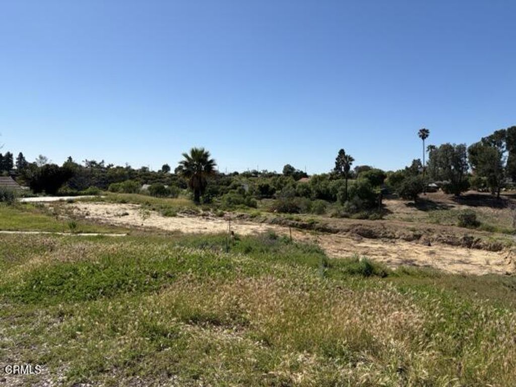 127 Cerro Crest Drive, Camarillo