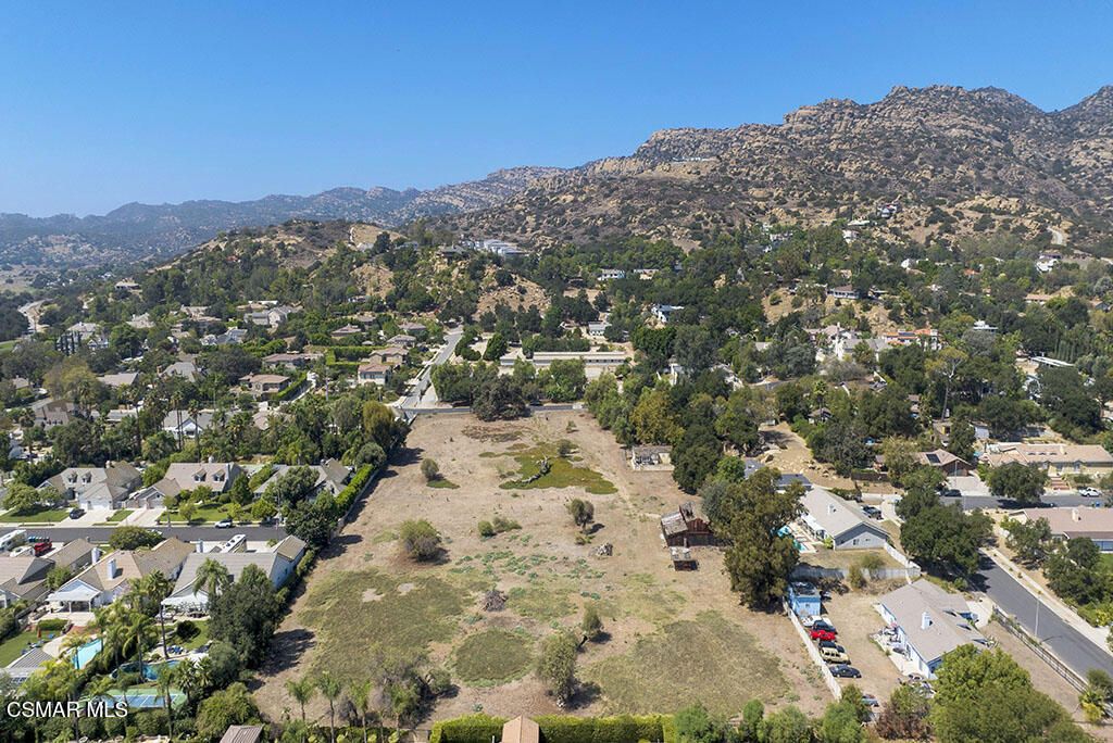 9658 Baden Avenue, Chatsworth