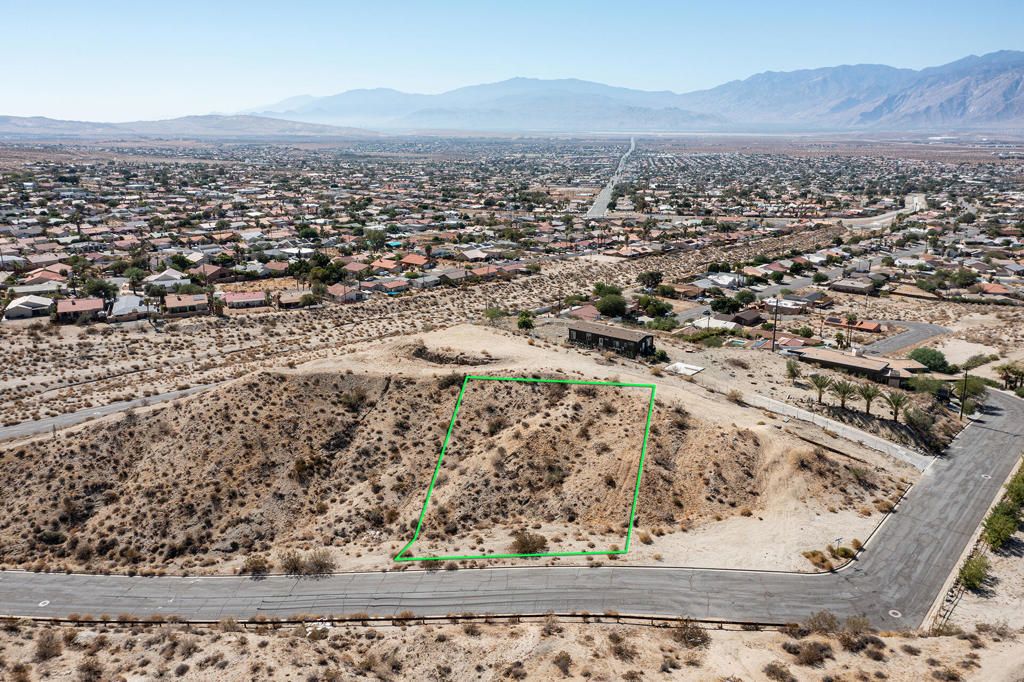 9004 Calle De Begiuos, Desert Hot Springs