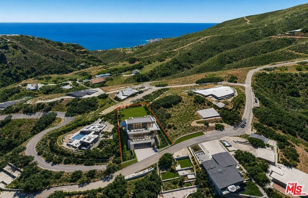 27084 Old Chimney Road, Malibu