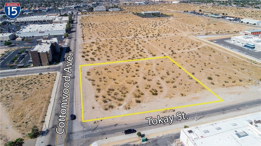 Cottonwood Avenue, Victorville