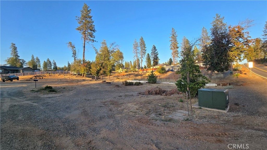 1645 Wagstaff, Paradise