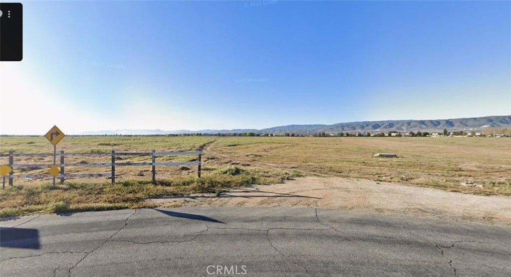 11 58th St W, Del Sur