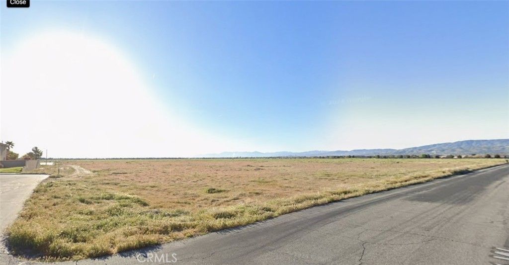 60 W Avenue J-4, Lancaster