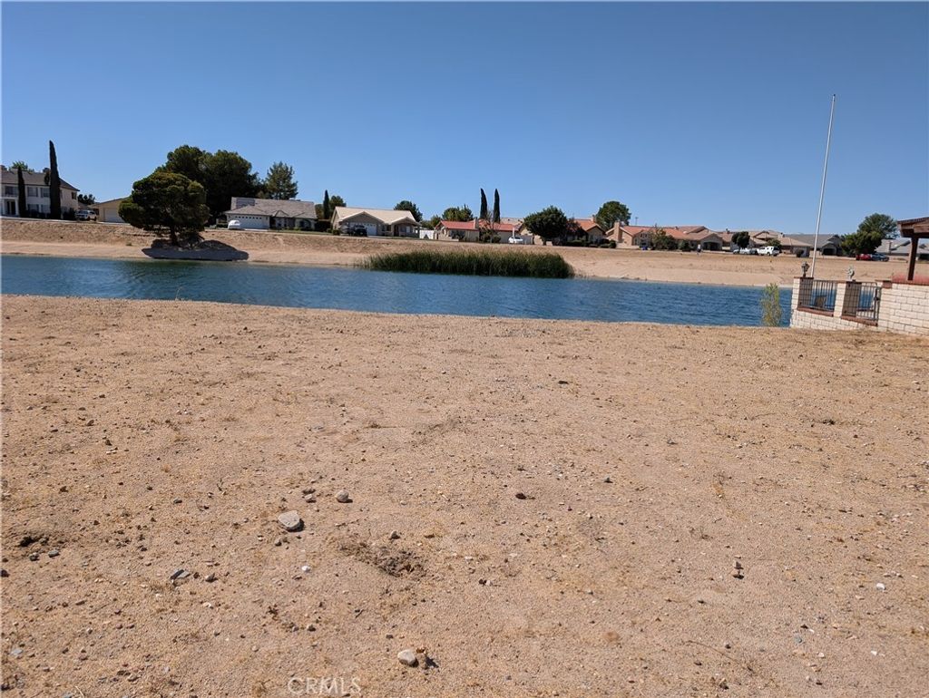 26630 Mariner, Helendale
