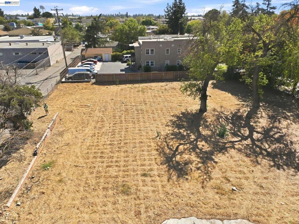 234 N Maple Ave, Manteca