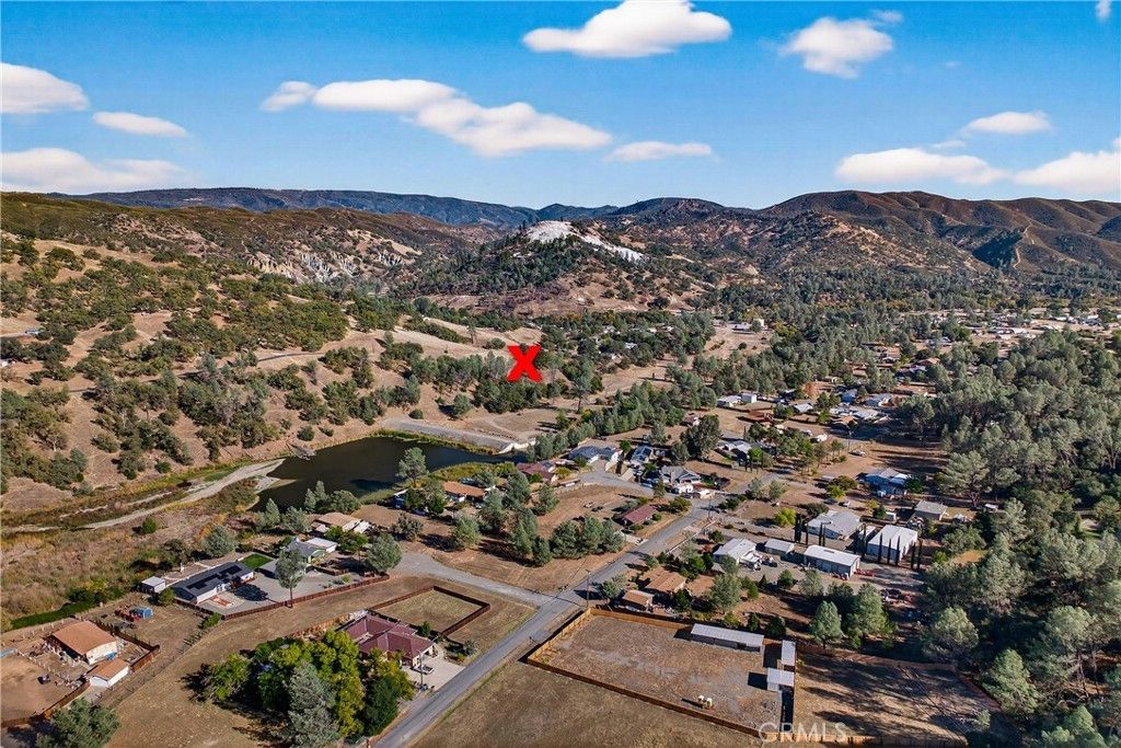 3113 Wolf Creek Road, Clearlake Oaks