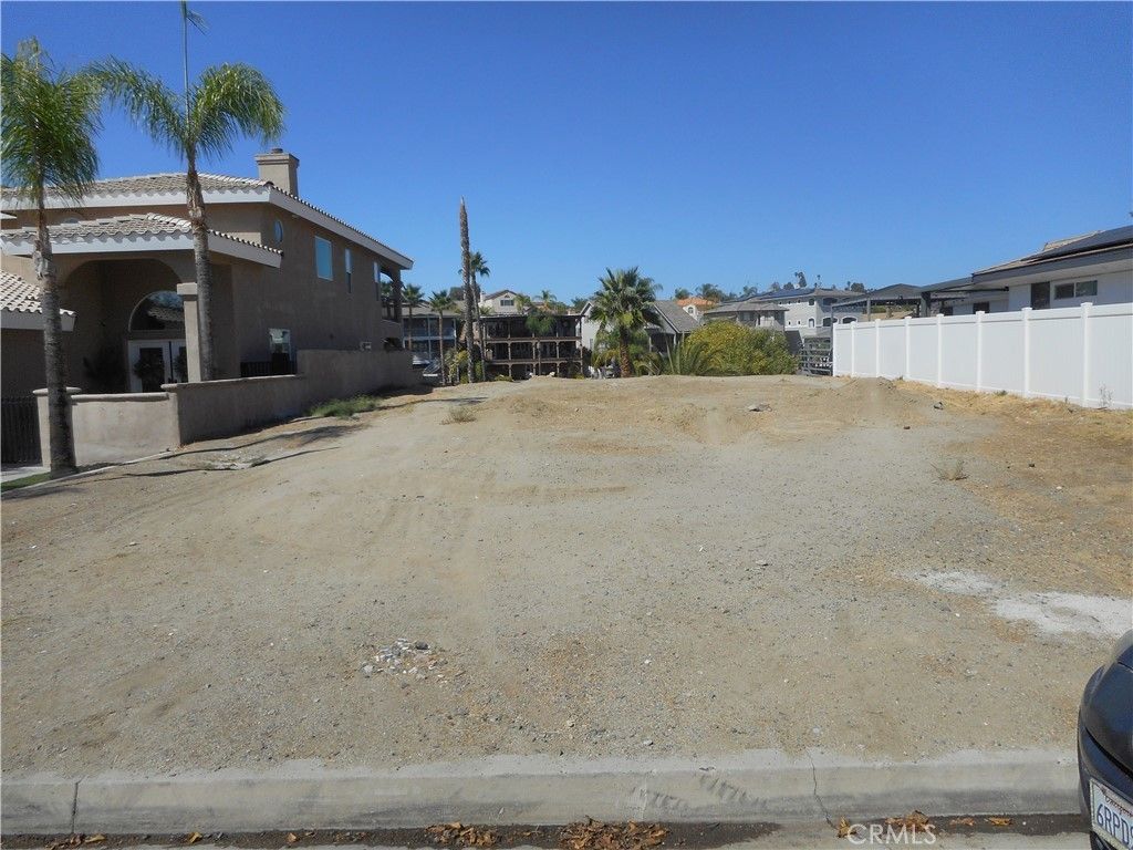 7 Swan Point, Canyon Lake