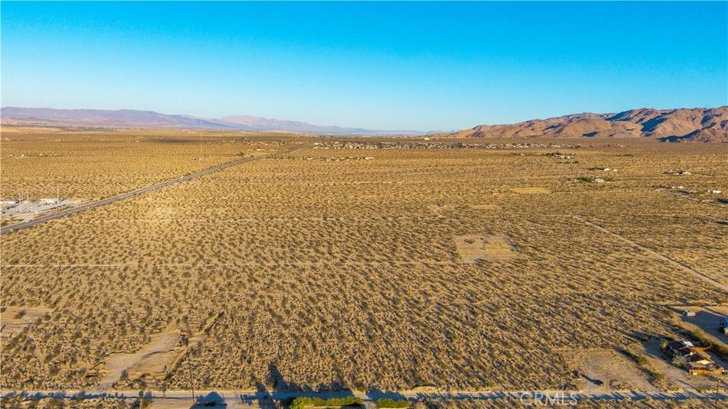 6667 Peterson Road, 29 Palms