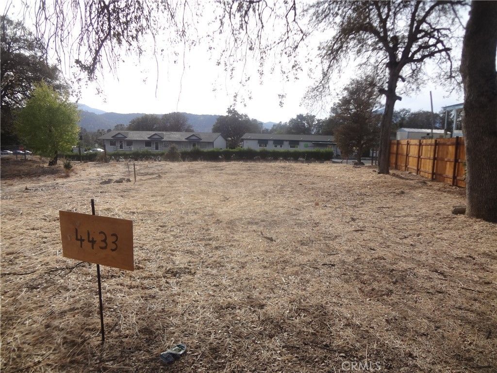 4433 Pine, Clearlake