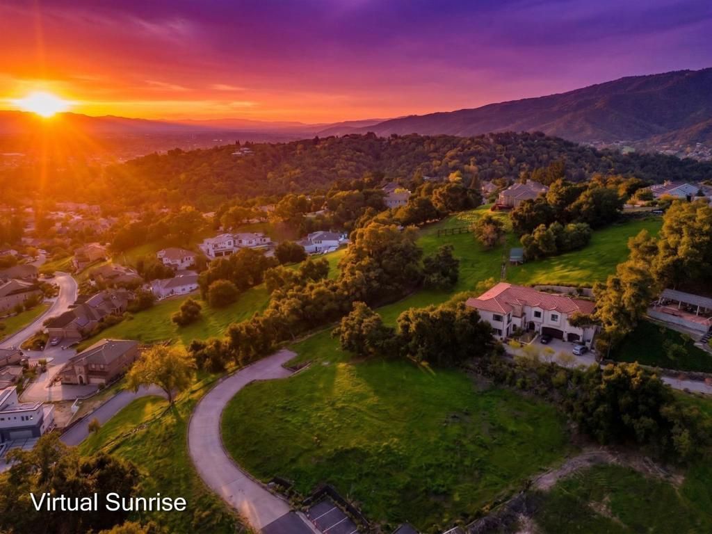 8951 Tea Tree Way, Gilroy
