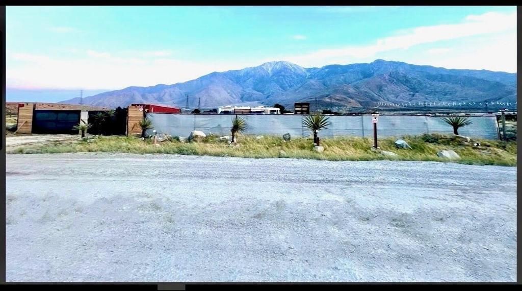 Rockview Drive, Whitewater
