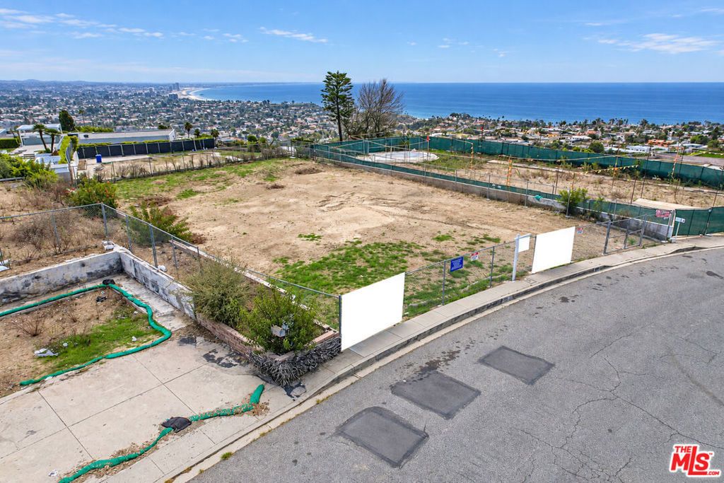 1224 Lachman Lane, Pacific Palisades