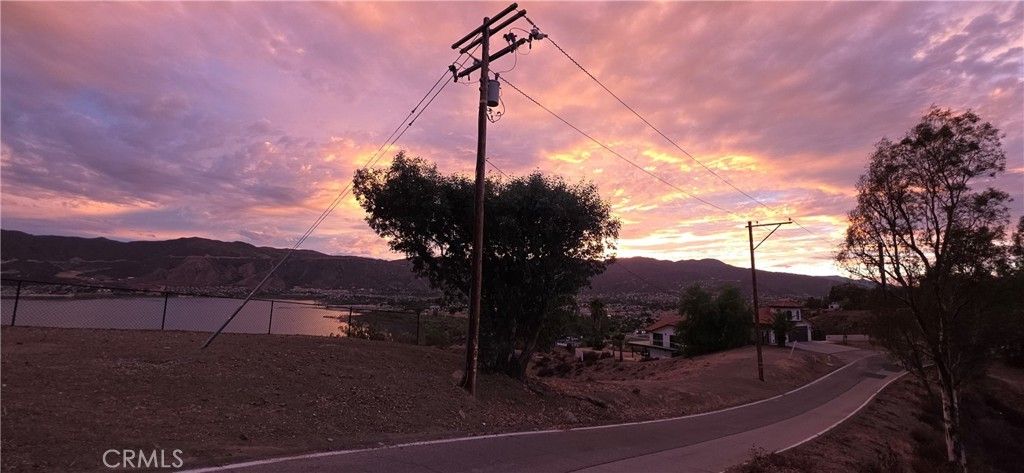 Sunnyslope Avenue, Lake Elsinore