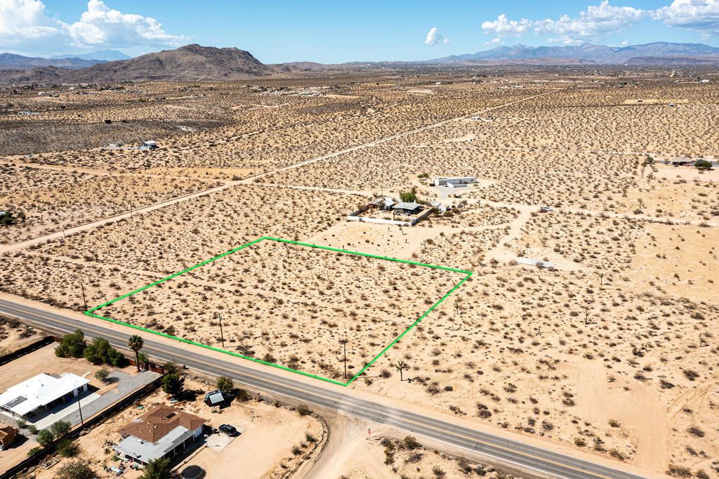 2834 Border Road, Joshua Tree