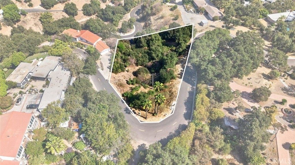 943 Hillcrest Drive, Pomona